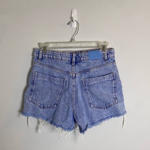 ZARA High Waisted Denim Shorts (Size 6) - Picture 2 of 6